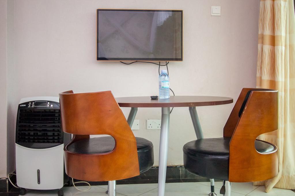 Sal'S Boutique Hotel Kampala Luaran gambar