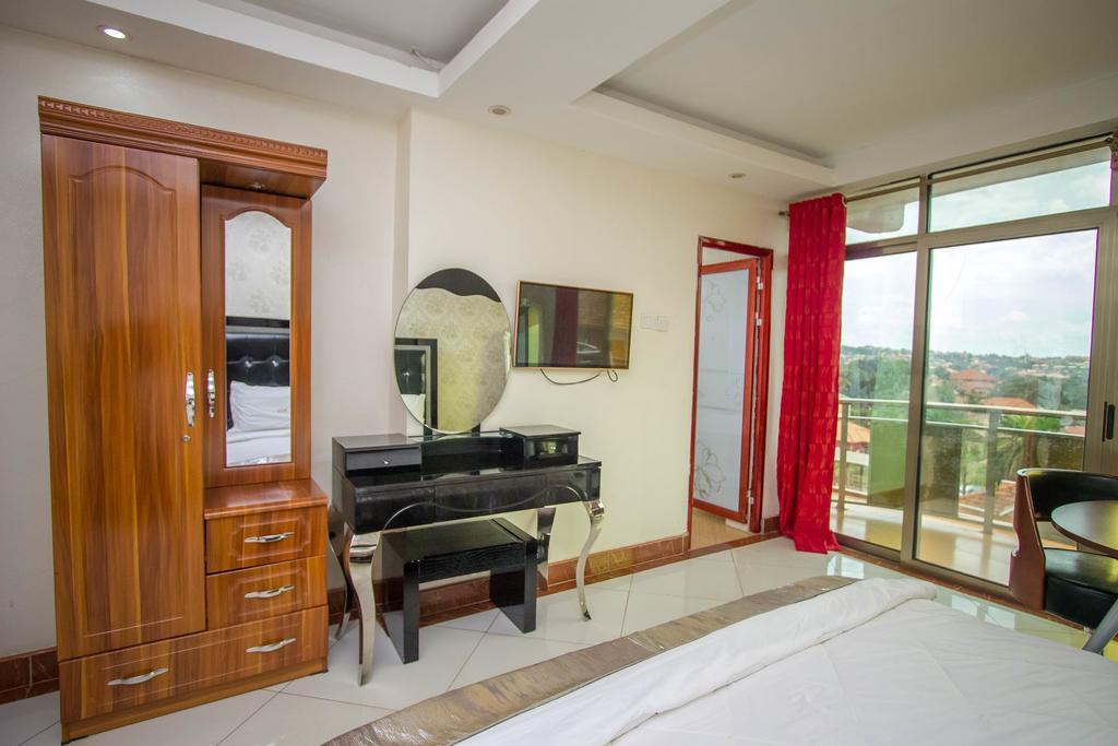 Sal'S Boutique Hotel Kampala Luaran gambar