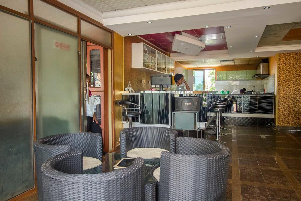 Sal'S Boutique Hotel Kampala Luaran gambar