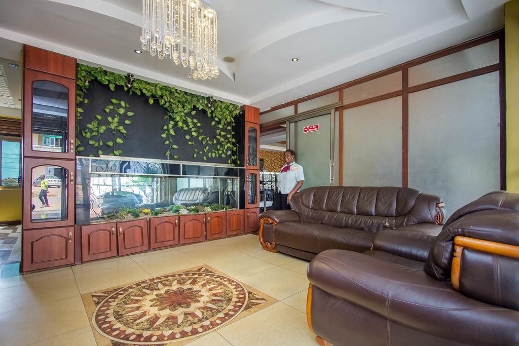 Sal'S Boutique Hotel Kampala Luaran gambar