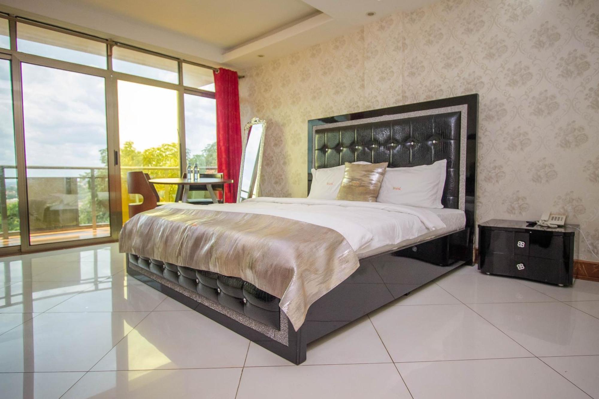 Sal'S Boutique Hotel Kampala Luaran gambar