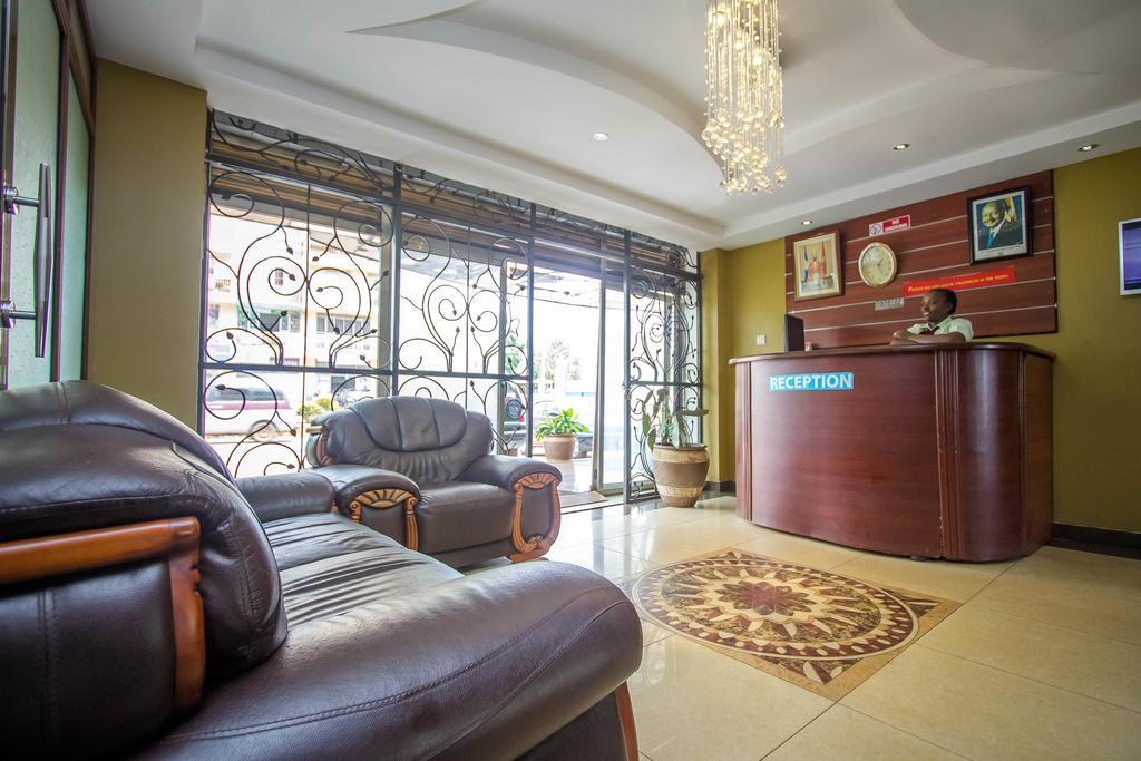 Sal'S Boutique Hotel Kampala Luaran gambar